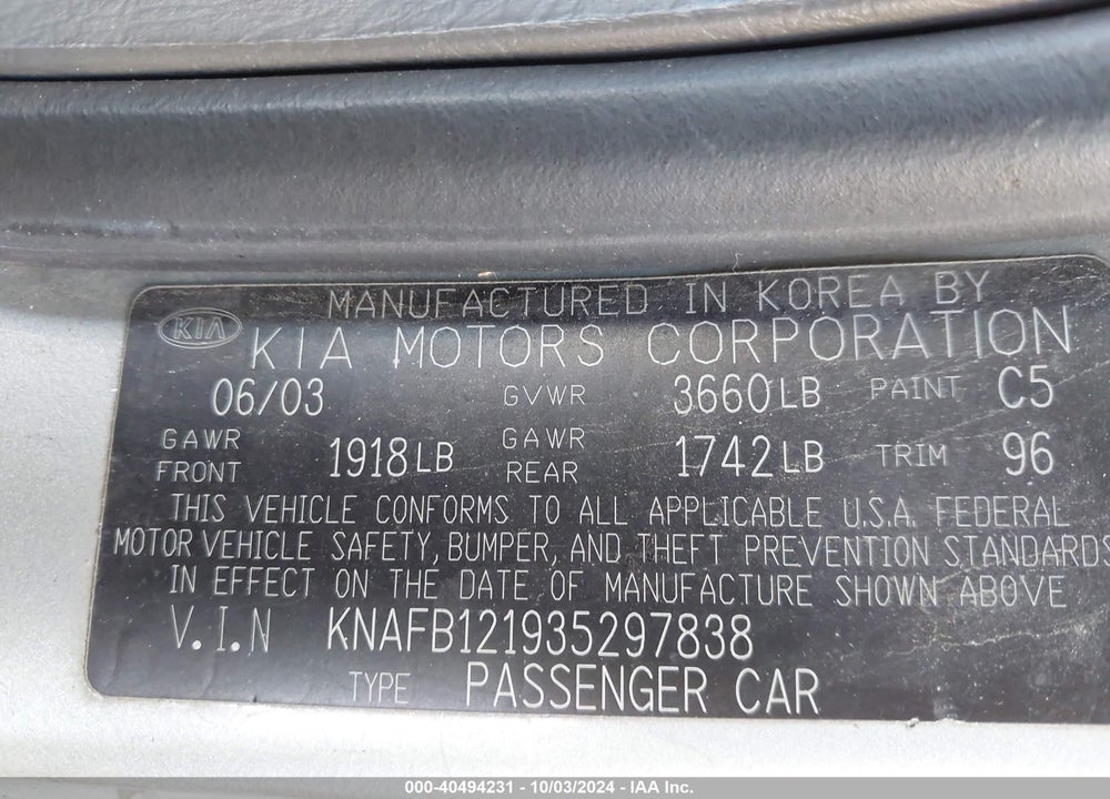 2003 KIA SPECTRA LS VIN: KNAFB121935297838