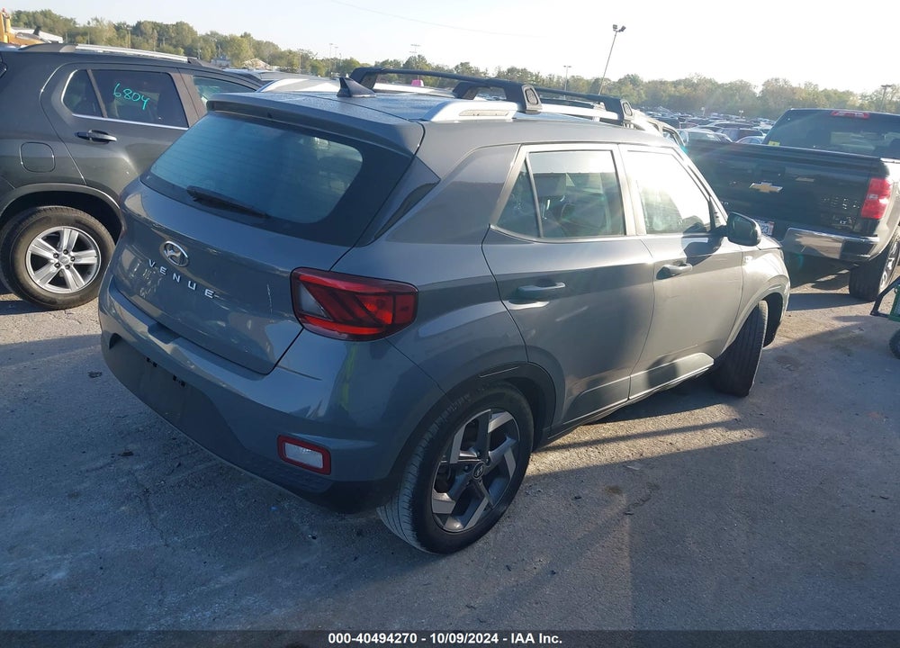 2022 HYUNDAI VENUE VIN: KMHRC8A3XNU149050