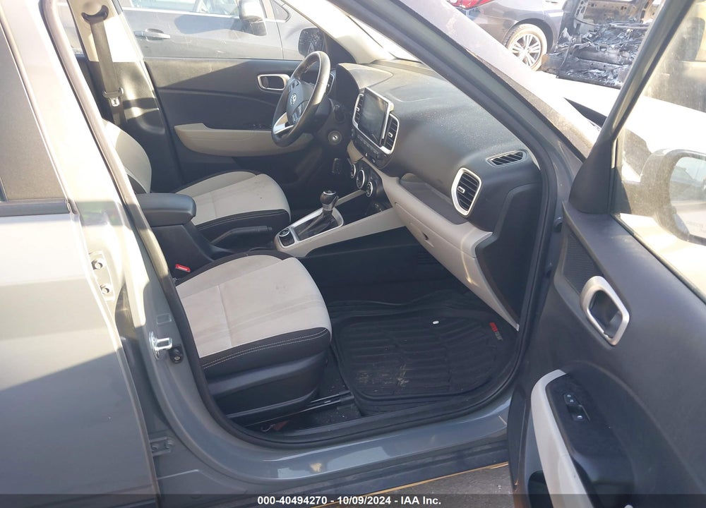 2022 HYUNDAI VENUE VIN: KMHRC8A3XNU149050