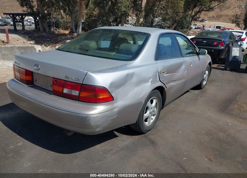 1997 LEXUS ES 300 VIN: JT8BF22G1V0009308