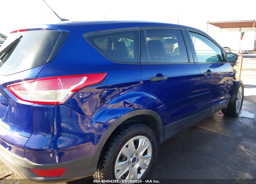 2016 FORD ESCAPE VIN: 1FMCU0F72GUC83828