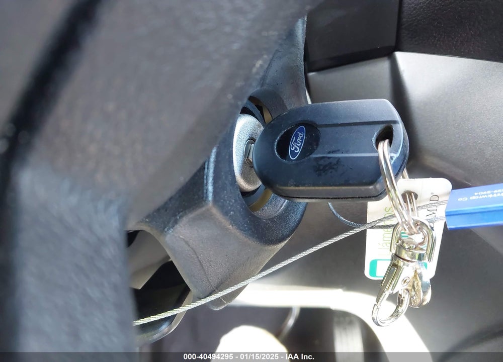 2016 FORD ESCAPE VIN: 1FMCU0F72GUC83828