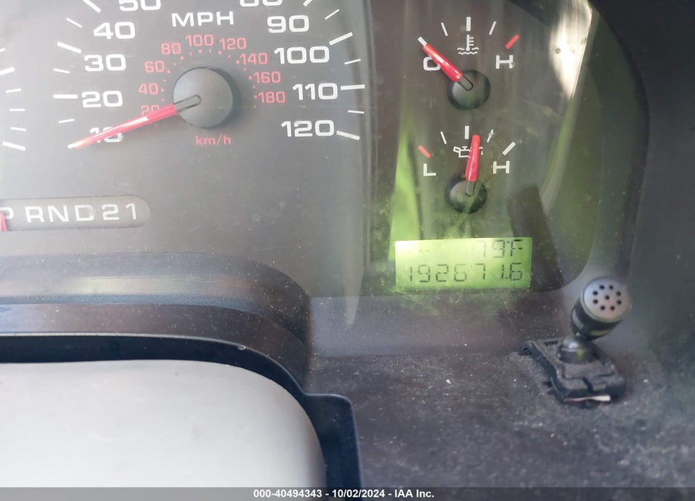 2005 FORD F-150 STX/XLT VIN: 1FTRF02W45KE66646