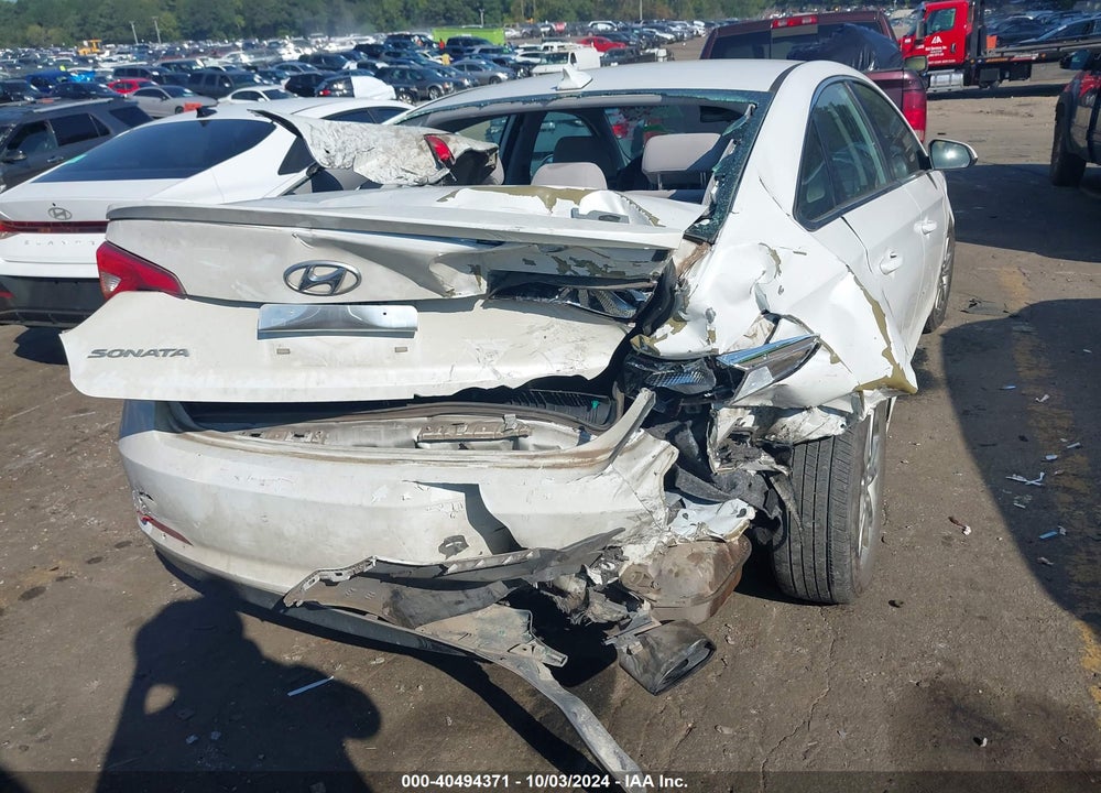 2017 HYUNDAI SONATA VIN: 5NPE24AF4HH561388