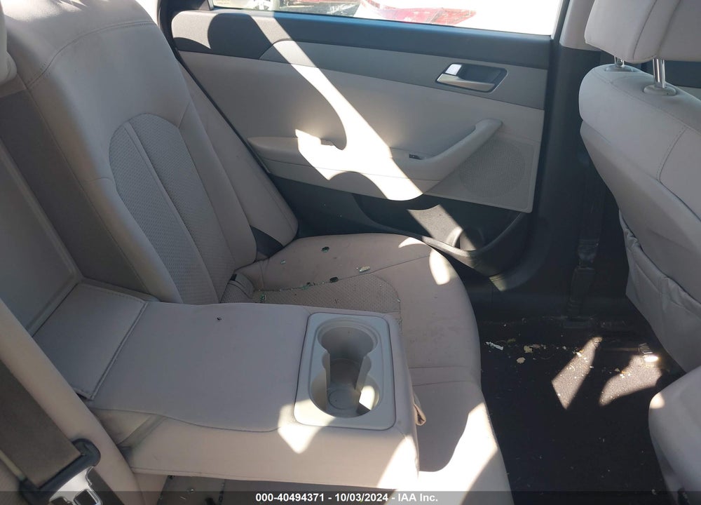 2017 HYUNDAI SONATA VIN: 5NPE24AF4HH561388
