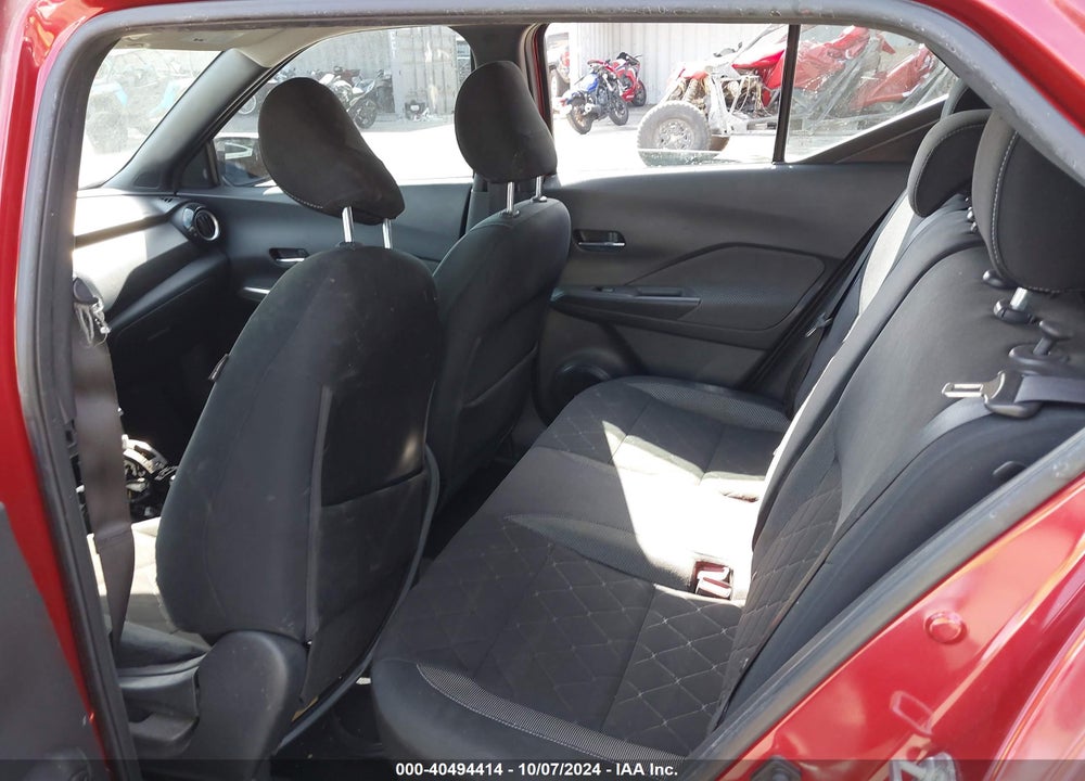 2018 NISSAN KICKS SV VIN: 3N1CP5CU7JL521048