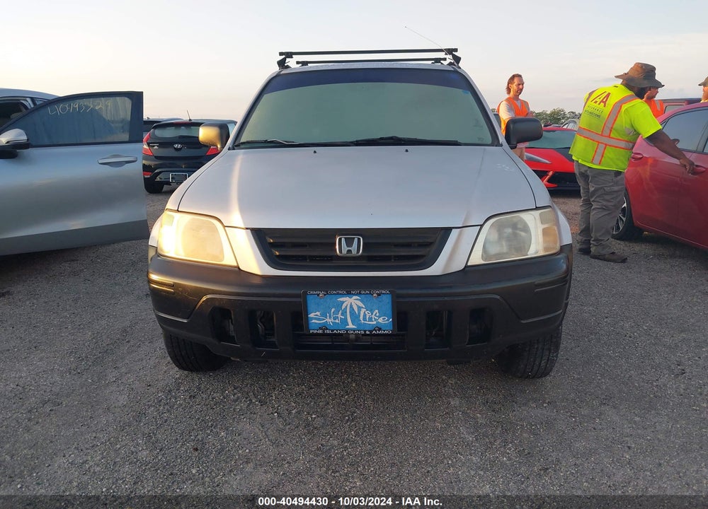 2000 HONDA CR-V LX VIN: JHLRD2846YC000709