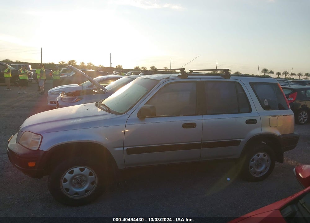 2000 HONDA CR-V LX VIN: JHLRD2846YC000709