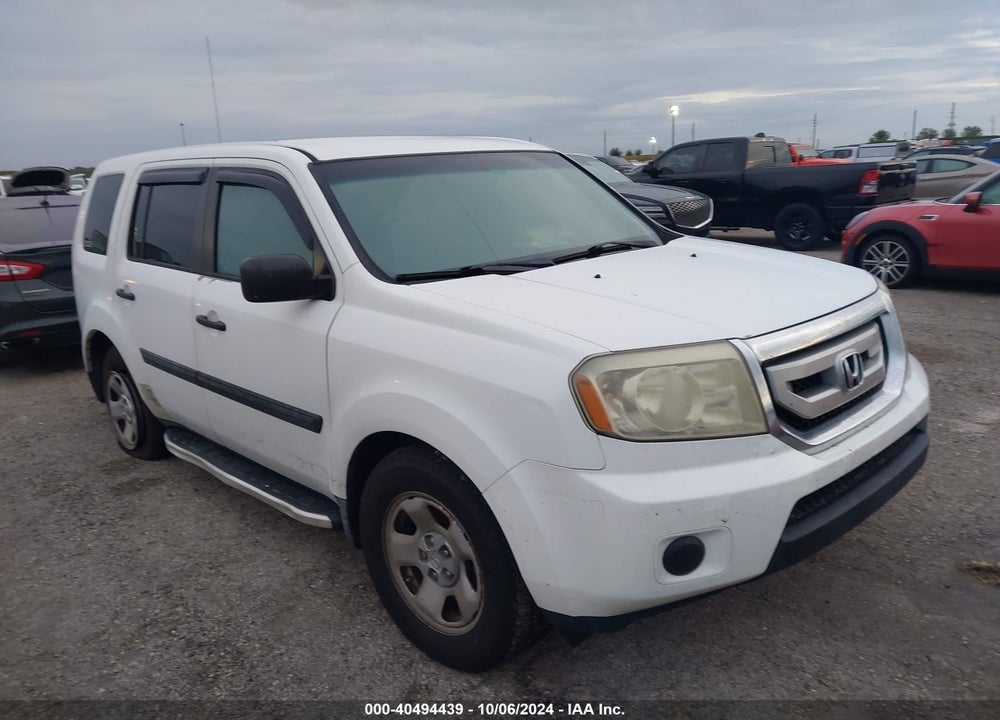 2011 HONDA PILOT LX VIN: 5FNYF4H2XBB029783