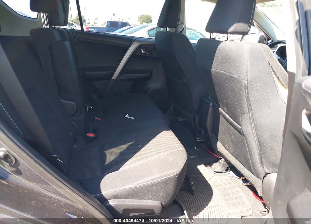 2016 TOYOTA RAV4 XLE VIN: 2T3WFREV8GW263568