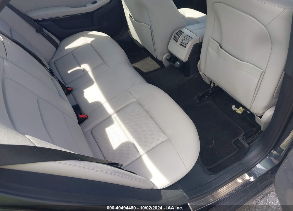 2010 MERCEDES-BENZ E 350 4MATIC VIN: WDDHF8HB1AA226085