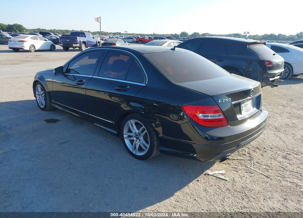 2014 MERCEDES-BENZ C 250 LUXURY/SPORT VIN: WDDGF4HB1EA947145