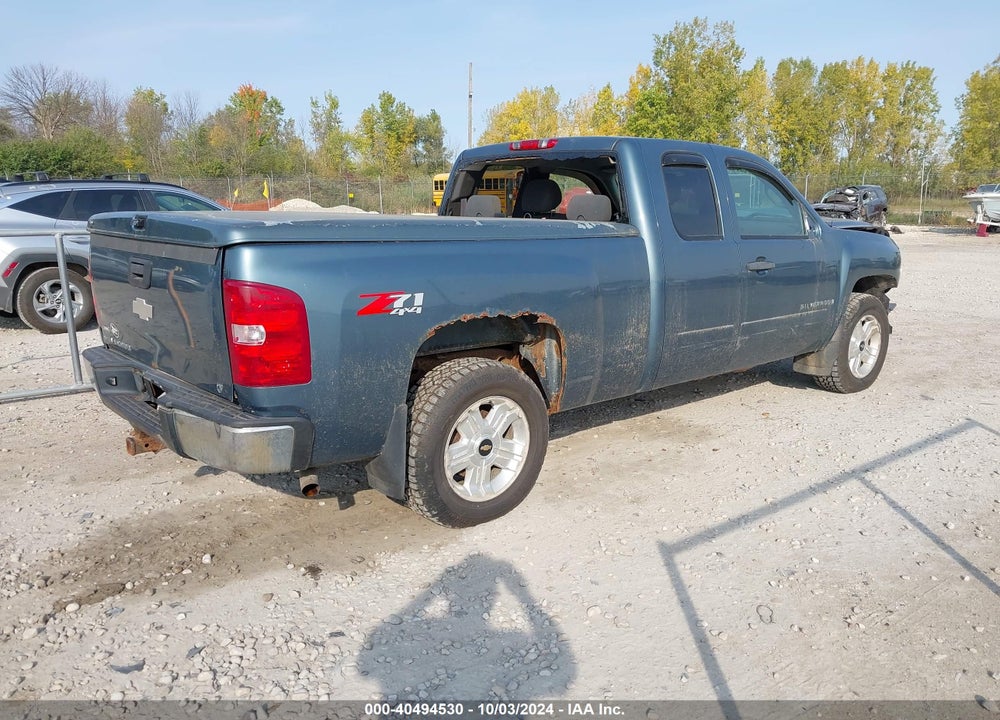 2009 CHEVROLET SILVERADO 1500 LT VIN: 1GCEK29009Z276928