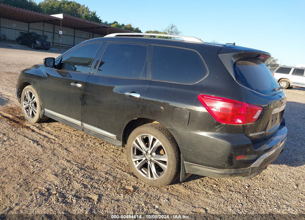 2017 NISSAN PATHFINDER PLATINUM VIN: 5N1DR2MN0HC634813