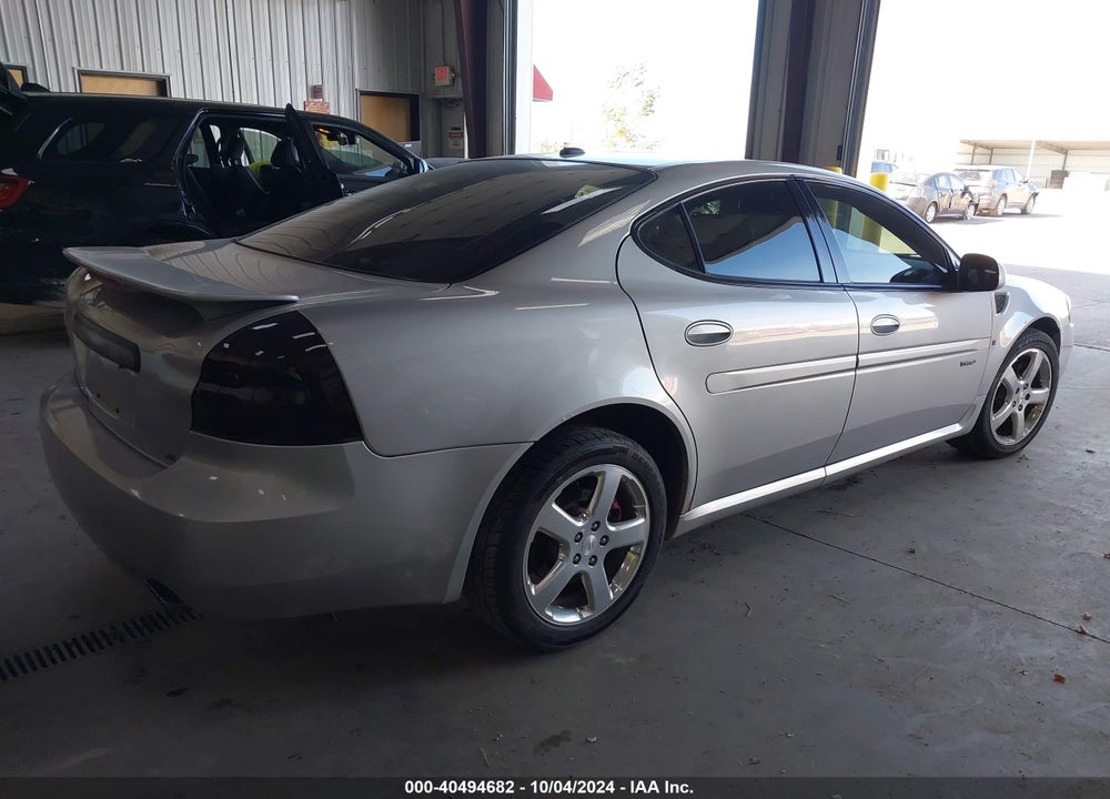 2008 PONTIAC GRAND PRIX GXP VIN: 2G2WC55C881112129