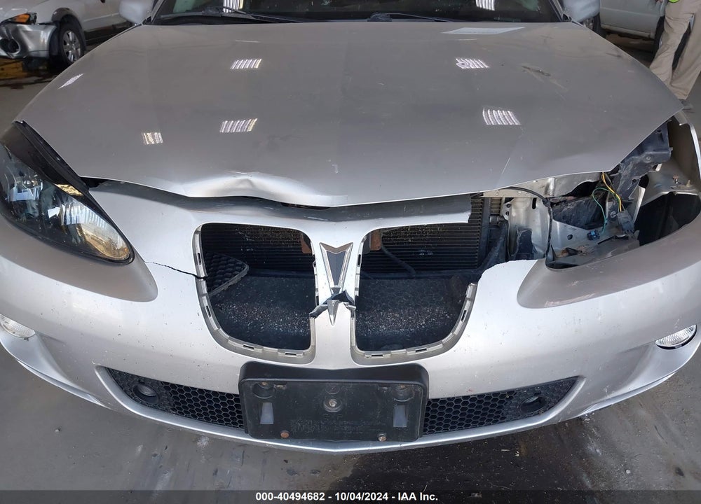 2008 PONTIAC GRAND PRIX GXP VIN: 2G2WC55C881112129