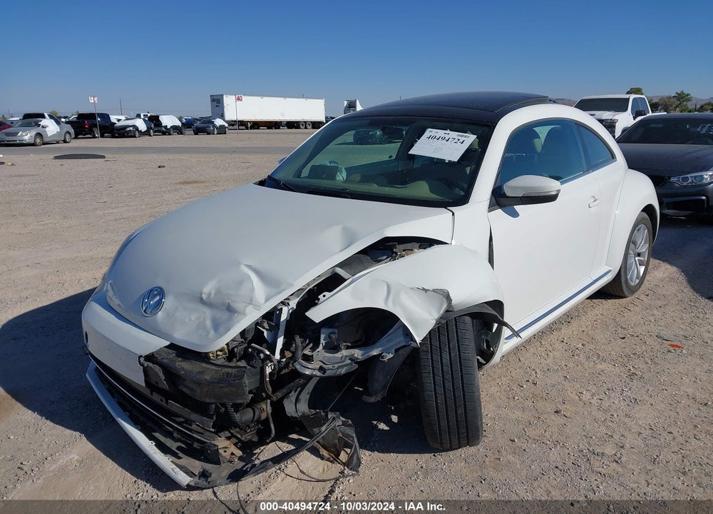 2014 VOLKSWAGEN BEETLE 2.0L TDI VIN: 3VWJL7AT7EM614896