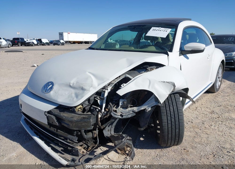 2014 VOLKSWAGEN BEETLE 2.0L TDI VIN: 3VWJL7AT7EM614896
