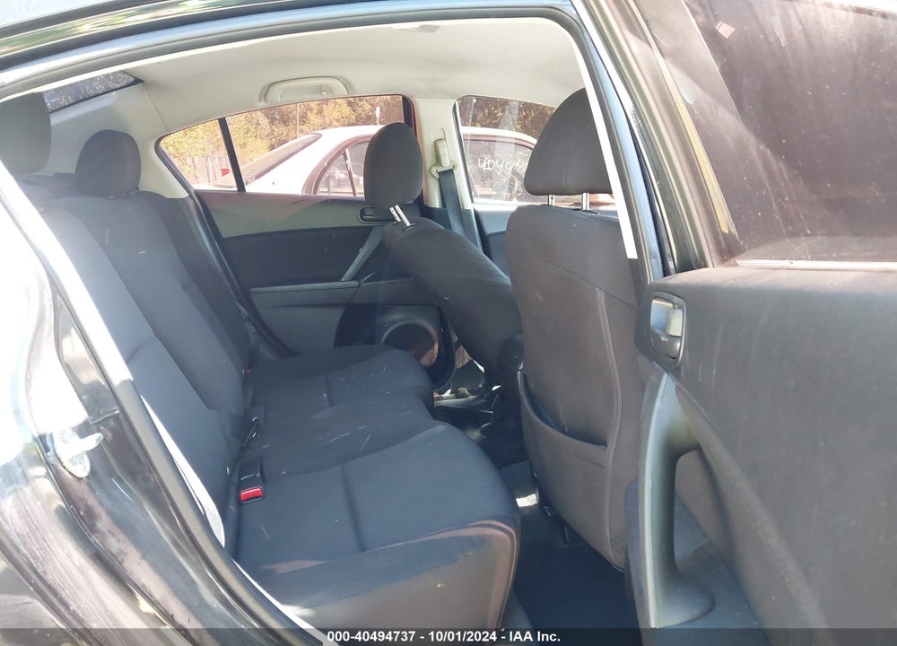 2011 MAZDA 3 I SPORT VIN: JM1BL1UF1B1417306