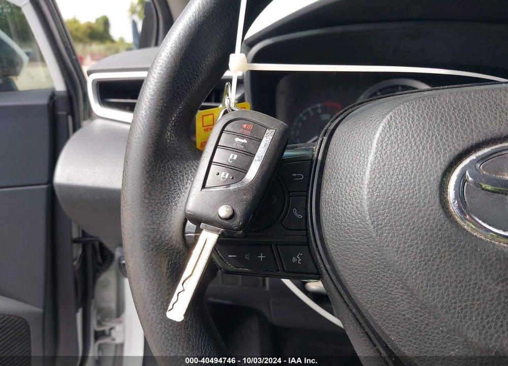 2021 TOYOTA COROLLA LE VIN: 5YFEPMAE5MP228283