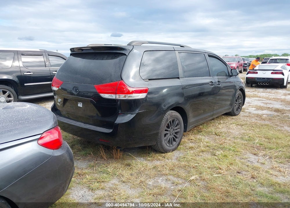 2014 TOYOTA SIENNA XLE V6 8 PASSENGER VIN: 5TDYK3DC1ES408515