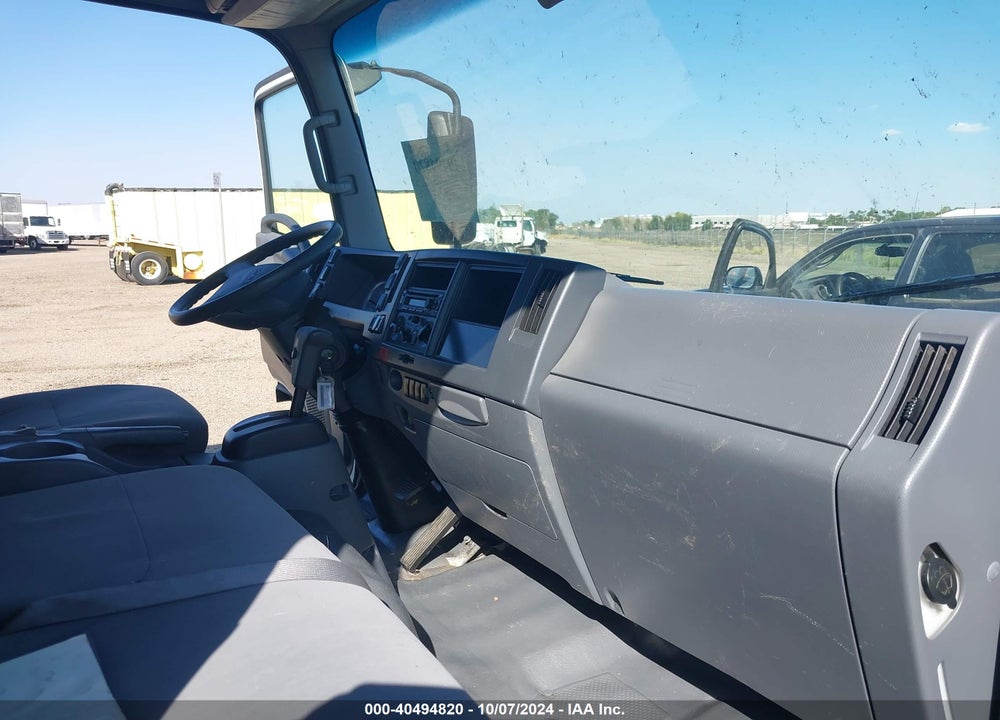 2022 ISUZU NPR XD VIN: JALC4W160N7K00624