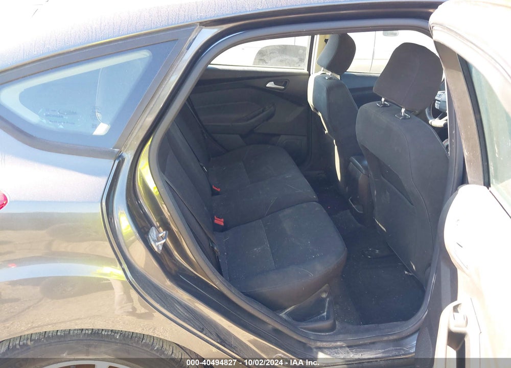 2017 FORD FOCUS SE VIN: 1FADP3K27HL270923