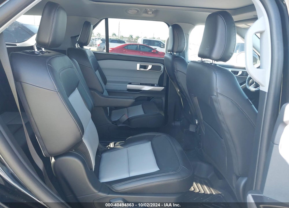 2024 FORD EXPLORER XLT VIN: 1FMSK7DHXRGA44177