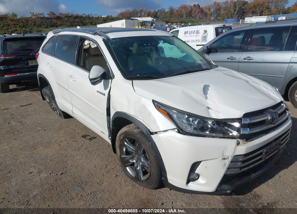2017 TOYOTA HIGHLANDER HYBRID LIMITED PLATINUM VIN: 5TDDGRFH7HS025212