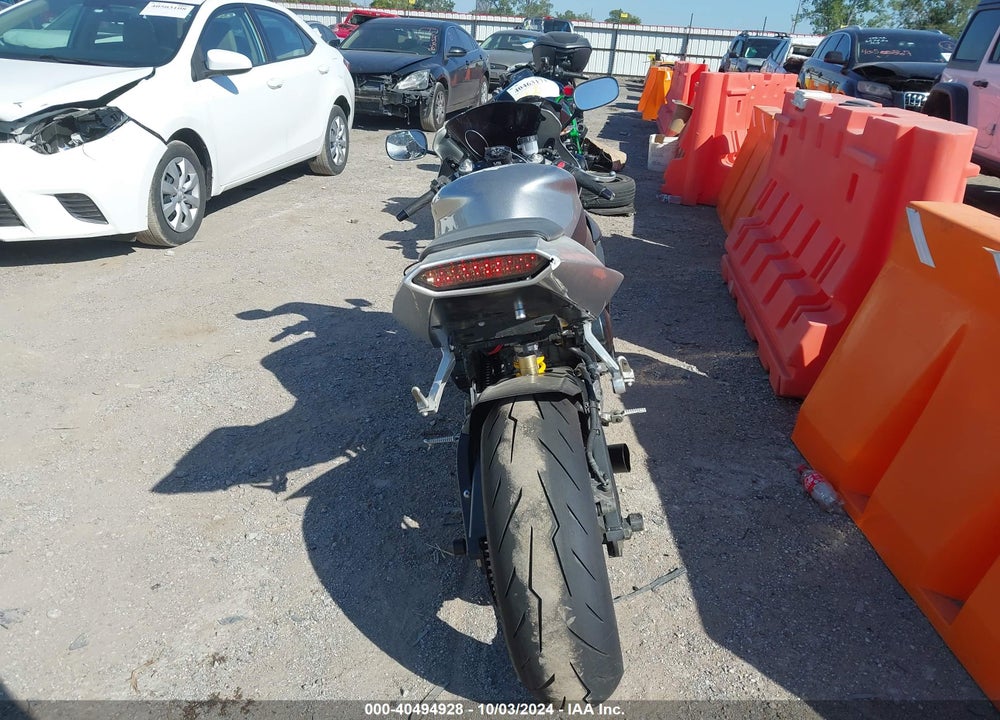 2002 YAMAHA YZFR1 VIN: JYARN10E02A000177