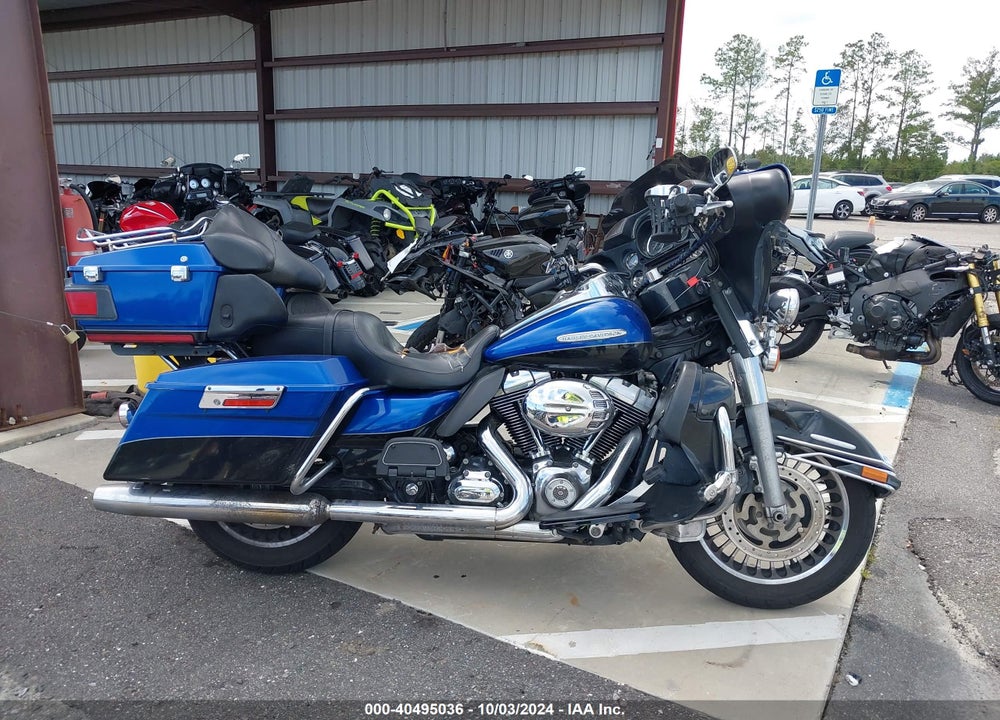 2010 HARLEY-DAVIDSON FLHTK VIN: 1HD1KEM1XAB655611