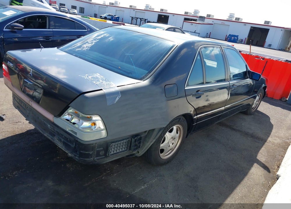 1998 MERCEDES-BENZ S 320 VIN: WDBGA32G4WA396975
