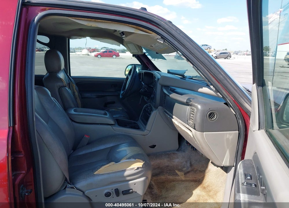 2003 CHEVROLET TAHOE LT VIN: 1GNEC13Z43R145708