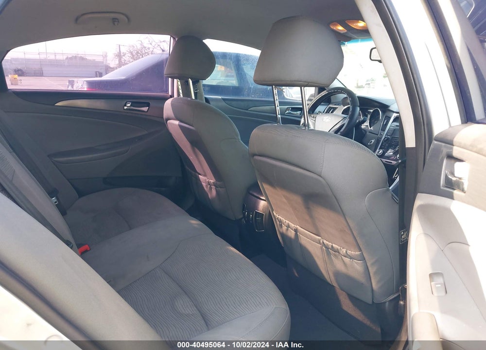 2013 HYUNDAI SONATA HYBRID VIN: KMHEC4A49DA065379