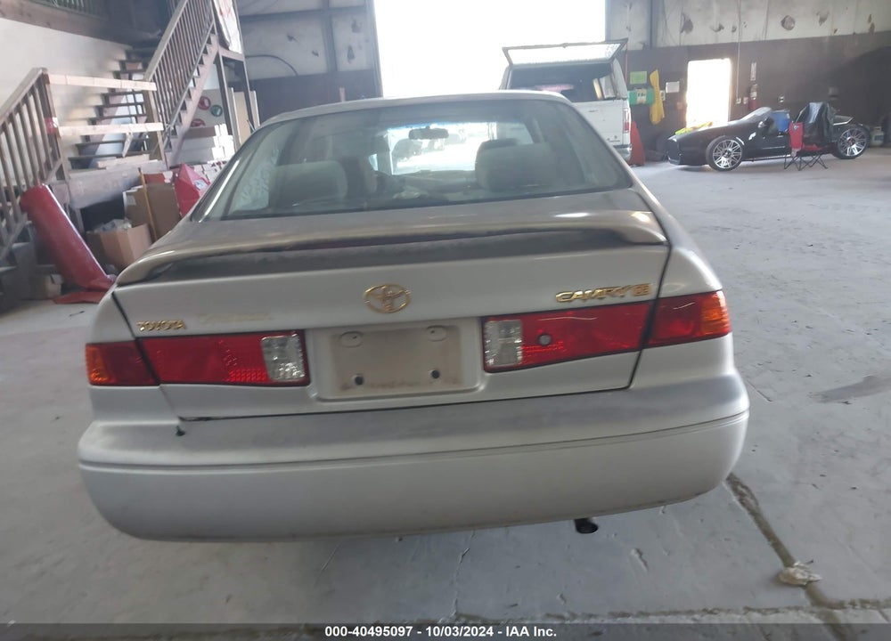 2000 TOYOTA CAMRY CE VIN: 4T1BG22K2YU708443