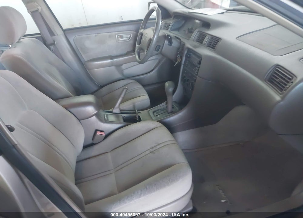 2000 TOYOTA CAMRY CE VIN: 4T1BG22K2YU708443
