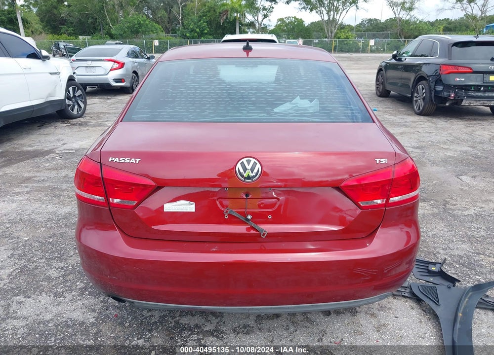 2015 VOLKSWAGEN PASSAT VIN: 1VWAT7A37FC047608