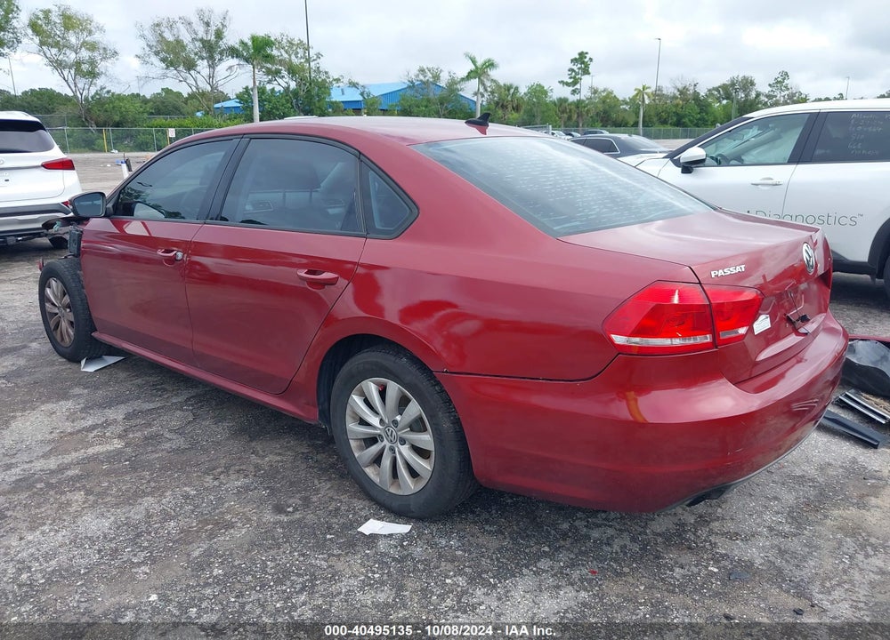 2015 VOLKSWAGEN PASSAT VIN: 1VWAT7A37FC047608