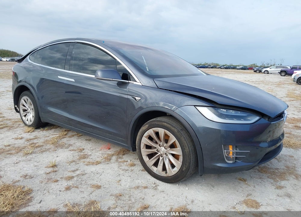 2018 TESLA MODEL X 100D/75D/P100D VIN: 5YJXCBE26JF122375