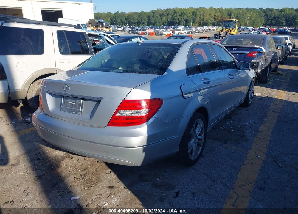 2014 MERCEDES-BENZ C 250 LUXURY/SPORT VIN: WDDGF4HBXEG253213