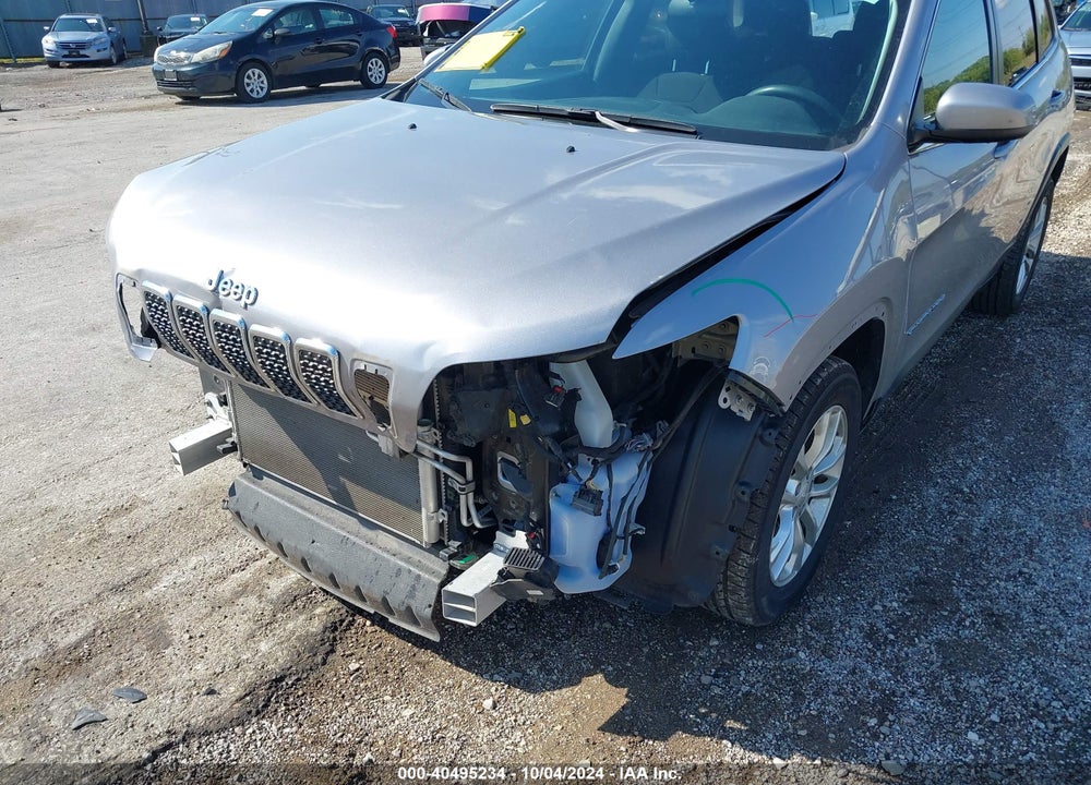 2019 JEEP CHEROKEE LATITUDE FWD VIN: 1C4PJLCBXKD120541