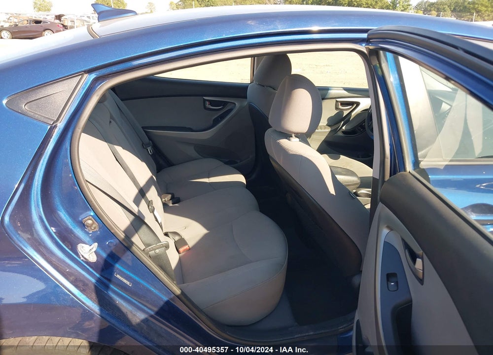 2016 HYUNDAI ELANTRA SE VIN: 5NPDH4AE2GH687930