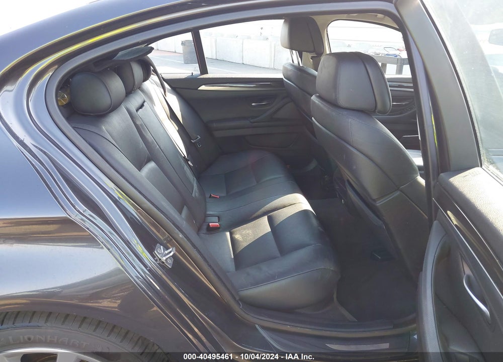 2011 BMW 528I VIN: WBAFR1C5XBC748301