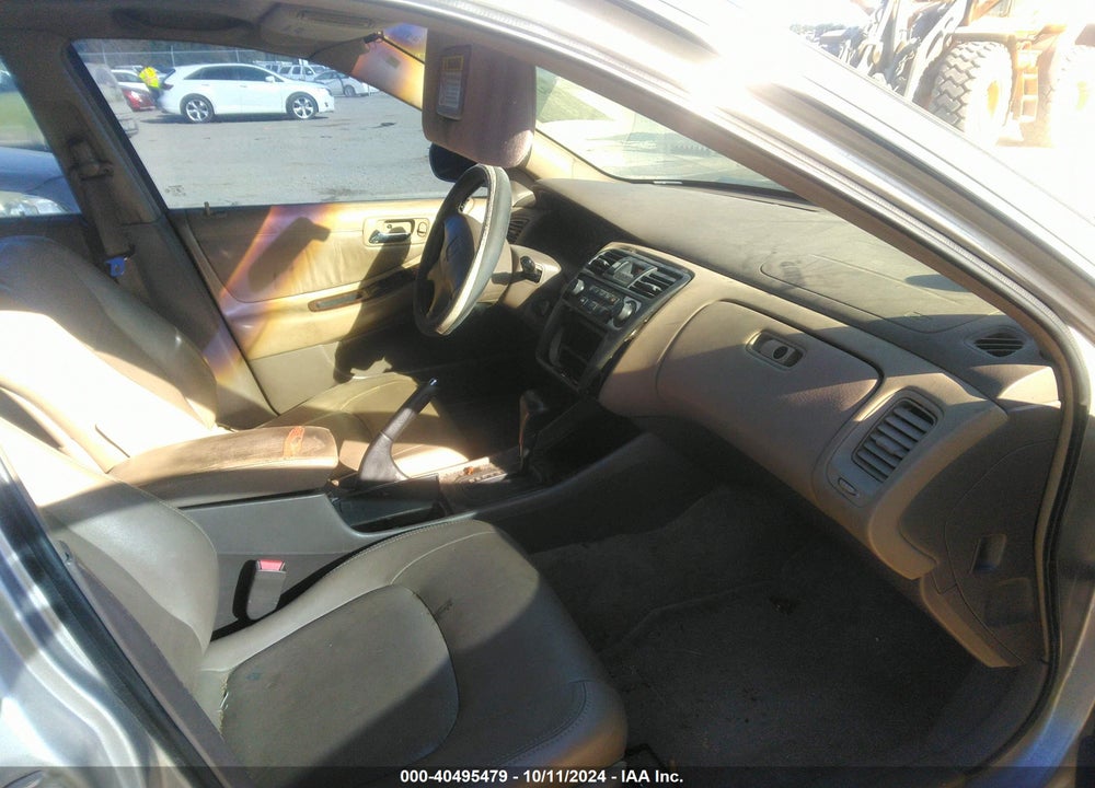 1999 HONDA ACCORD EX VIN: 1HGCG6670XA020139