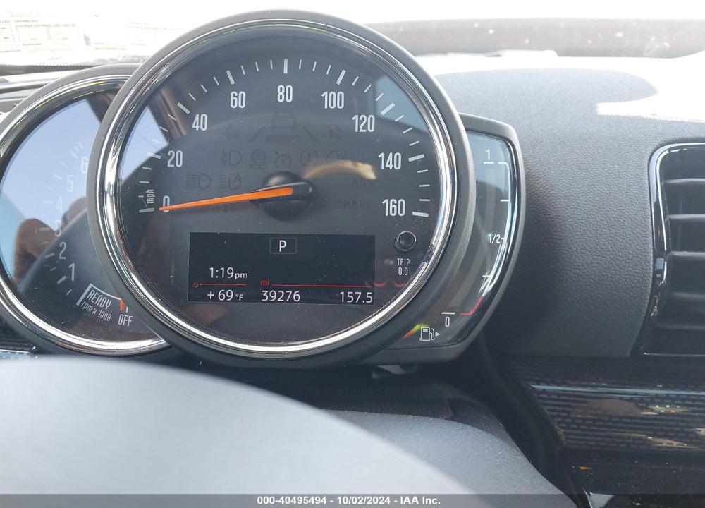2019 MINI CLUBMAN COOPER VIN: WMWLU1C51K2F30077