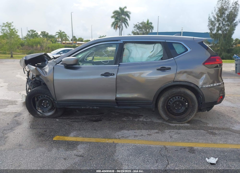 2017 NISSAN ROGUE S VIN: KNMAT2MT3HP505920