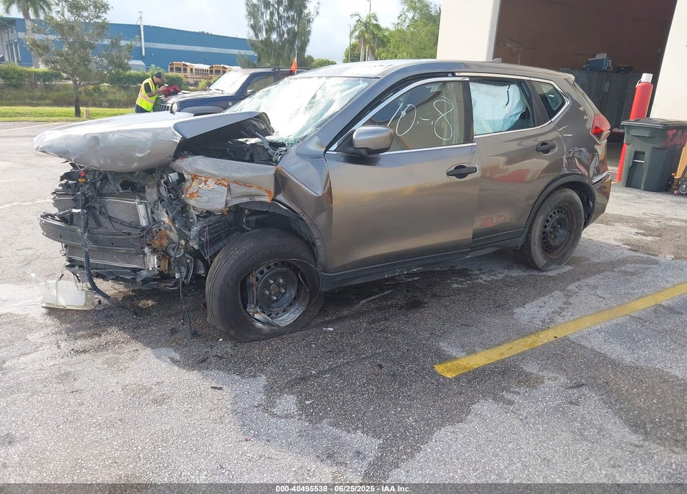 2017 NISSAN ROGUE S VIN: KNMAT2MT3HP505920