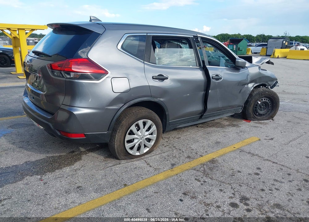 2017 NISSAN ROGUE S VIN: KNMAT2MT3HP505920