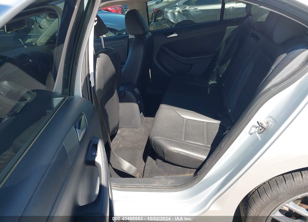 2014 VOLKSWAGEN JETTA 1.8T SE VIN: 3VWD17AJ8EM363114