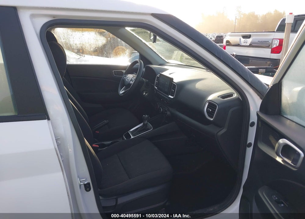 2021 HYUNDAI VENUE SE VIN: KMHRB8A36MU108755